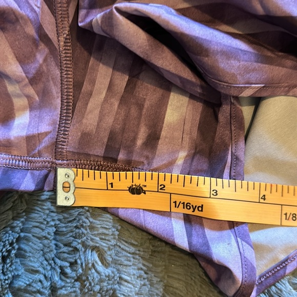 Lululemon Hotty Hot Shorts - Picture 5 of 5